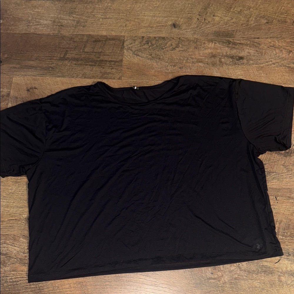 Under Armour Women’s Black Short Sleeve Tee